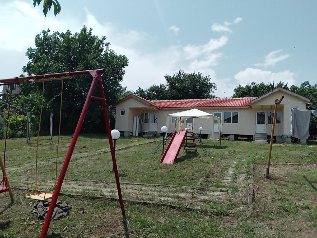 Krimski Guest House And Bungalows Byala (Varna) Exterior foto